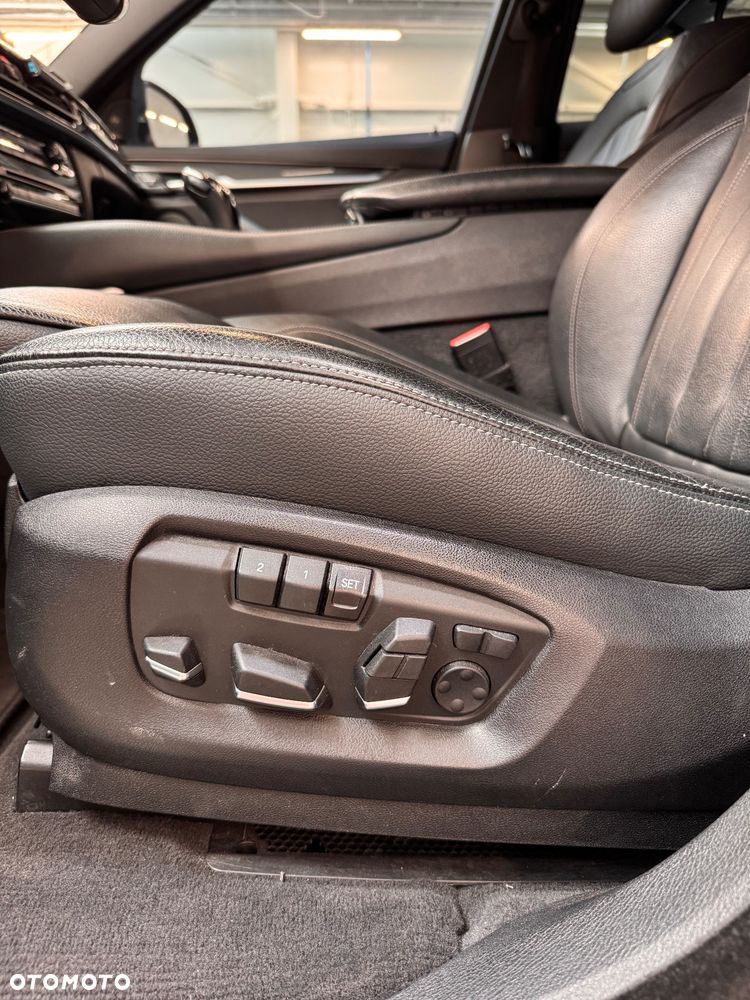 BMW X6 xDrive30d - 22