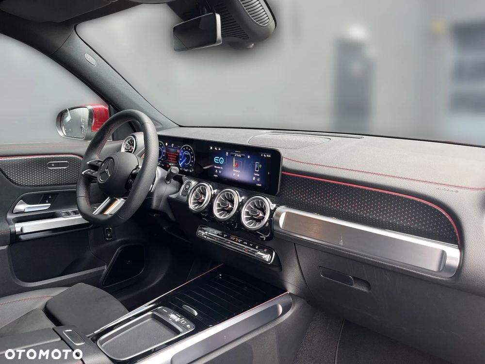 Mercedes-Benz EQB - 14