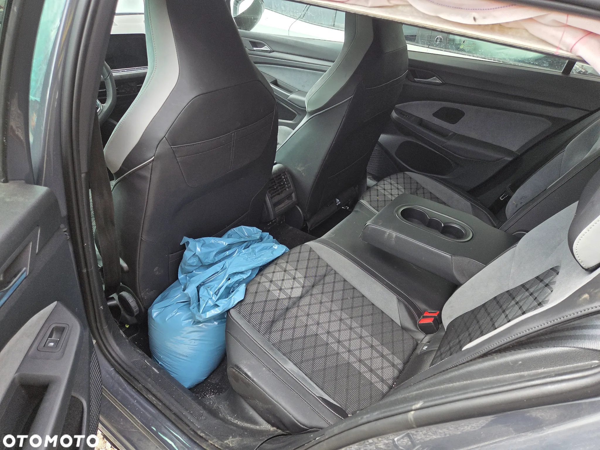 Volkswagen Golf Variant 1.5 eTSI OPF DSG R-Line - 6