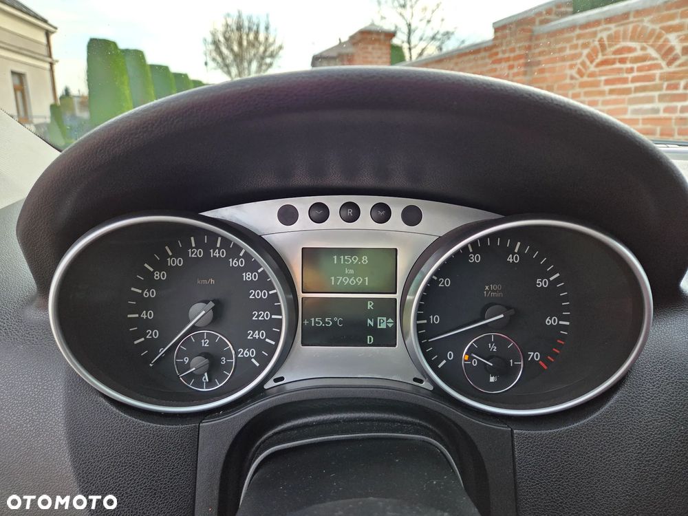 Mercedes-Benz ML 350 4Matic 7G-TRONIC - 23