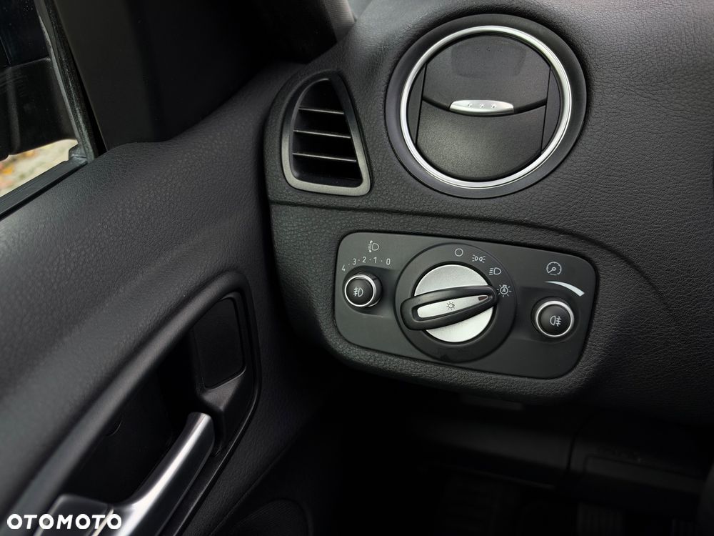 Ford S-Max 2.0 TDCi Titanium - 15
