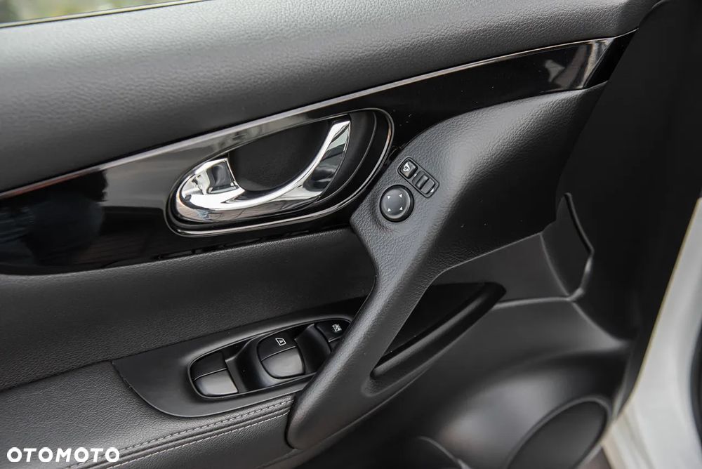 Nissan Qashqai 1.6 DCi ALL-MODE 4x4i TEKNA - 29