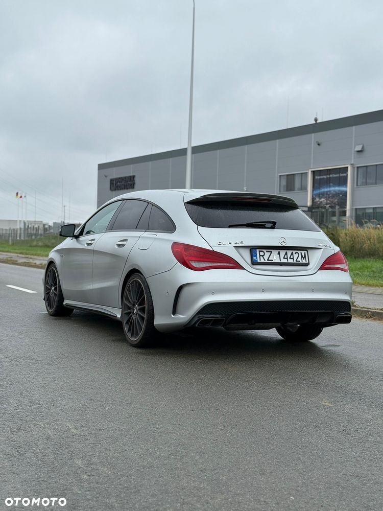 Mercedes-Benz CLA 45 AMG 4-Matic - 4