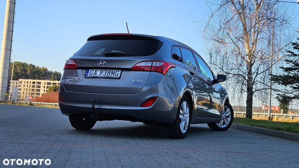 Hyundai i30 1.6 GDI BlueDrive Classic + - 4