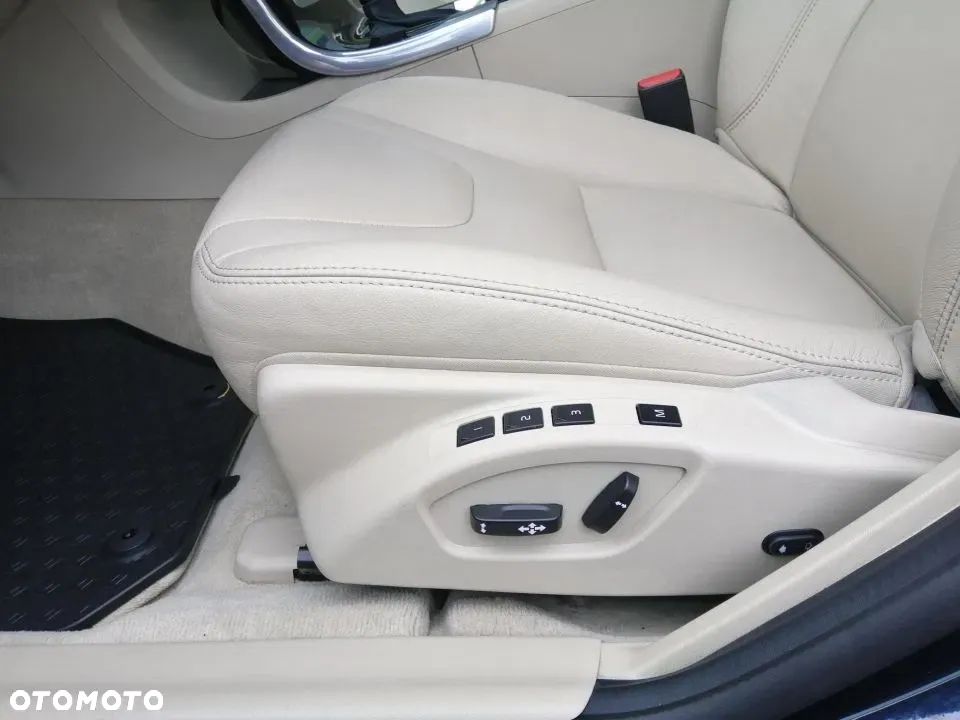 Volvo V60 D3 Drive-E Summum - 21