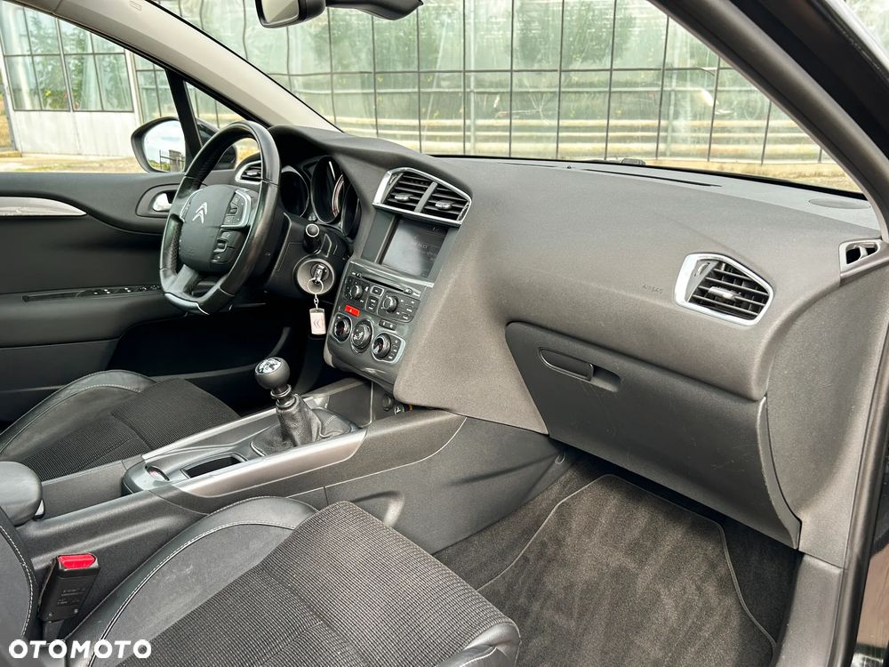 Citroën C4 HDi 150 Exclusive - 19