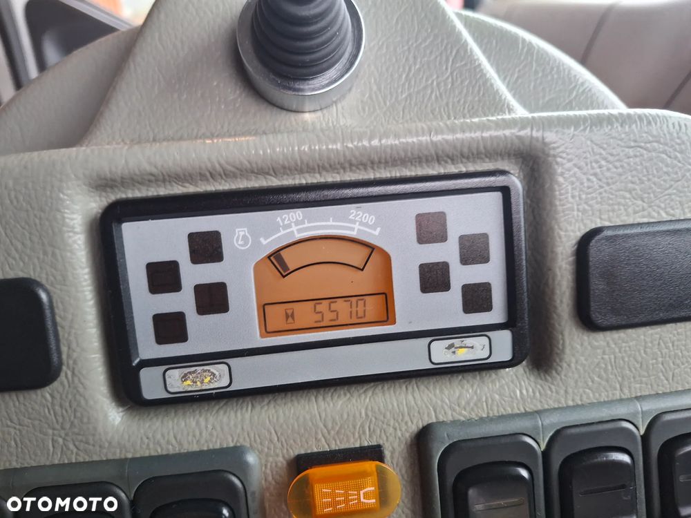 Renault Midlum 220 Zamiatarka Johnston 2 Silniki Szczotki L/R Obie Strony 2010r Przebieg 116 tyś km - 12