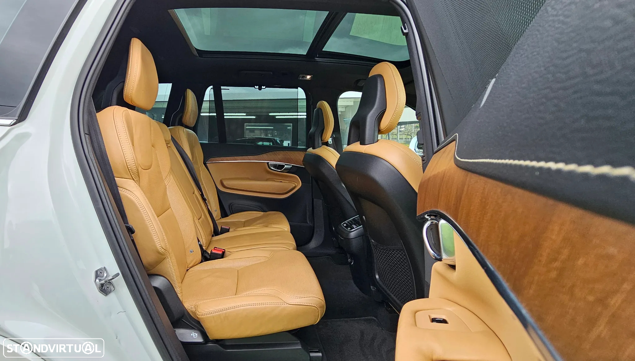 Volvo XC 90 2.0 B5 Inscription AWD - 29