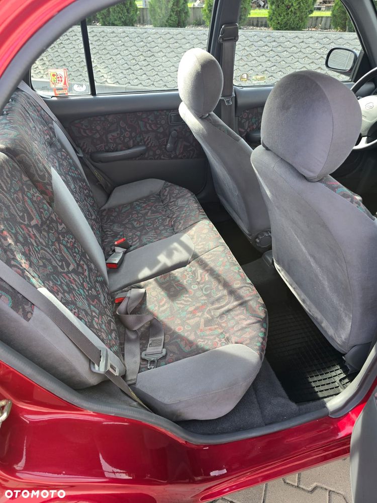 Nissan Micra - 11