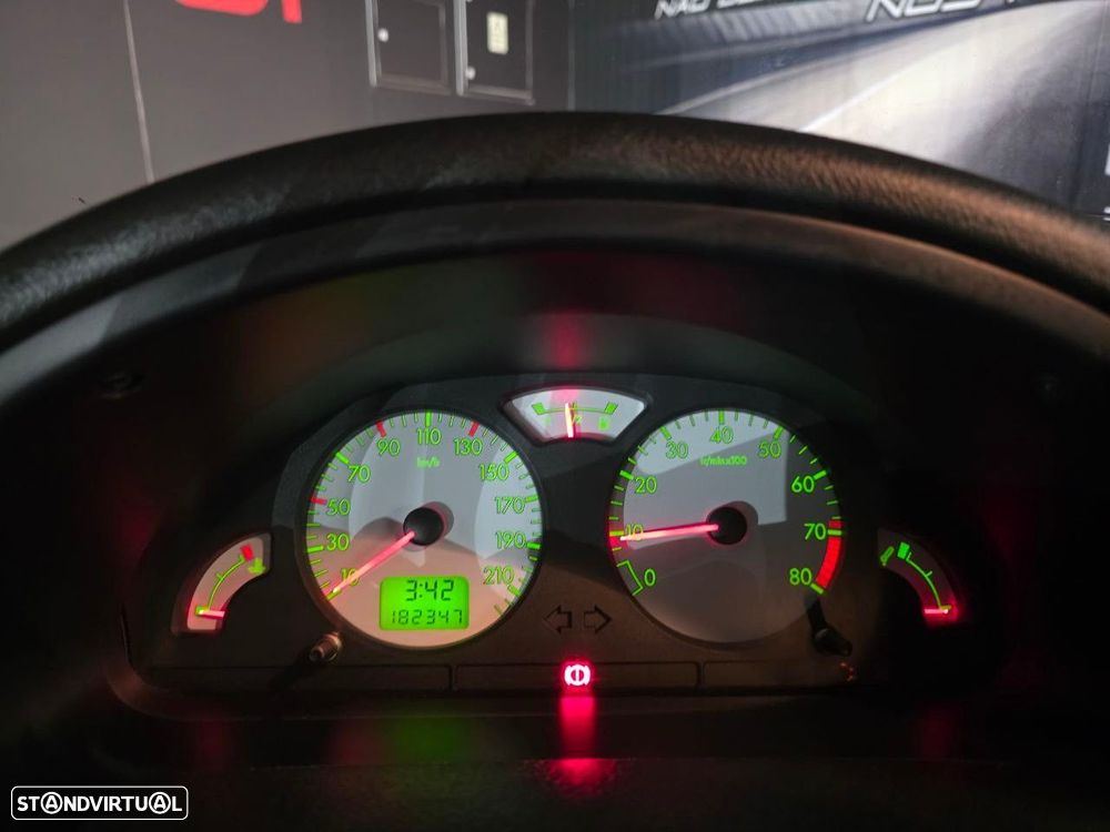 Citroën Saxo 1.6i 16V Cup - 16