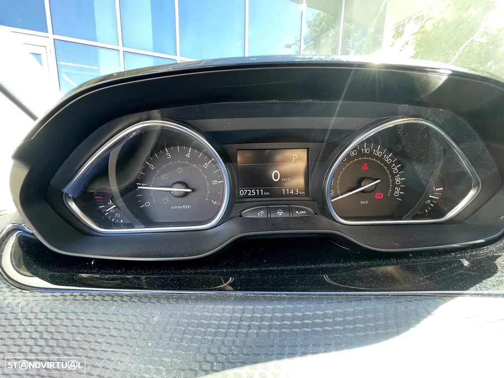 Peugeot 2008 PureTech 110 Stop&Start EAT6 Crossway - 19