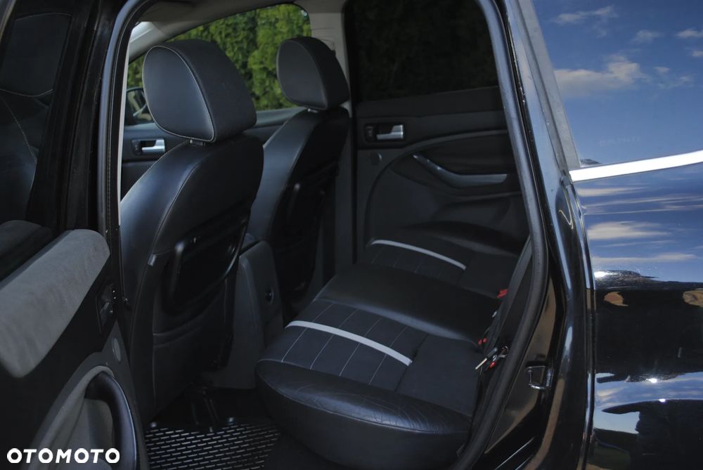 Ford Kuga 2.0 TDCi 4x4 Trend - 20