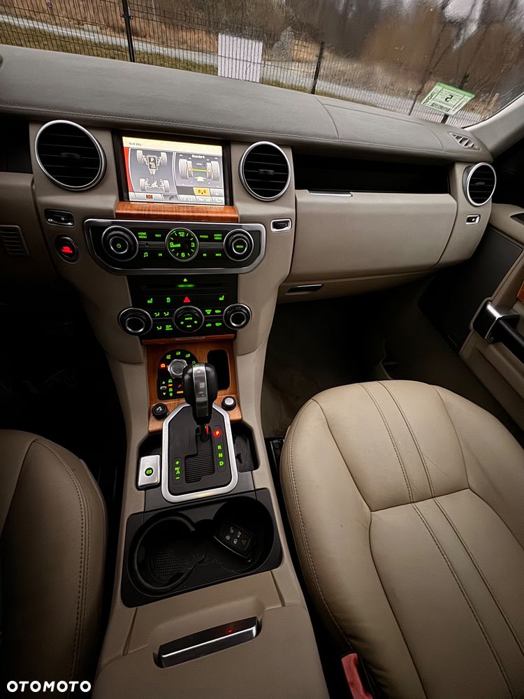 Land Rover Discovery IV 5.0 V8 HSE - 11