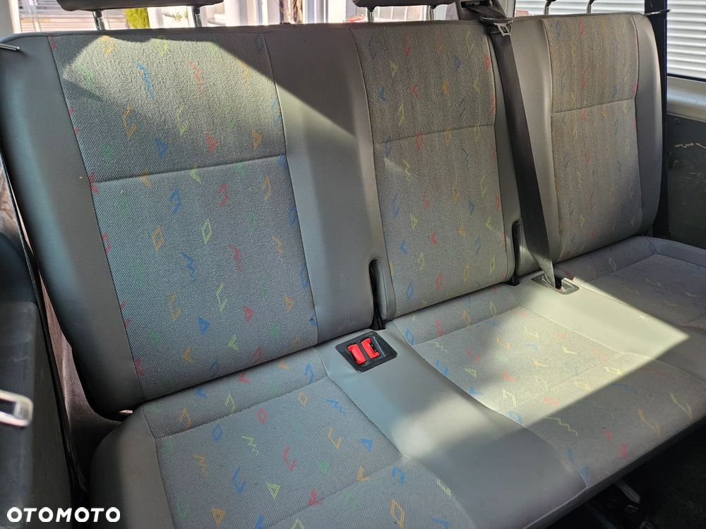 Volkswagen Transporter Caravelle Lang Comfortline - 14