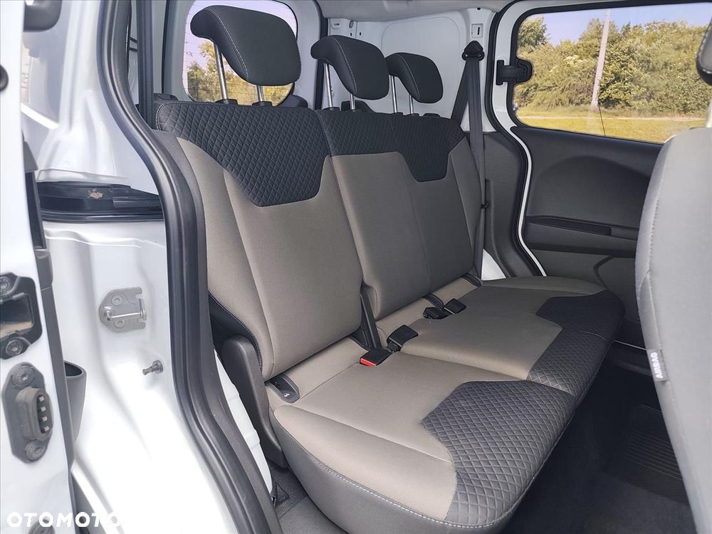 Ford transit-courier - 5