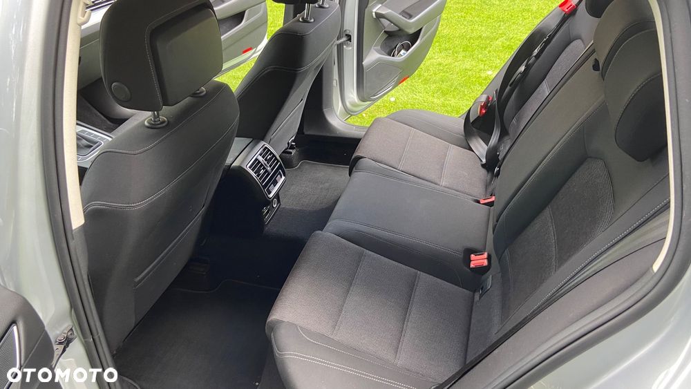 Volkswagen Passat Variant ver-variant-2-0-tdi-scr-business - 10