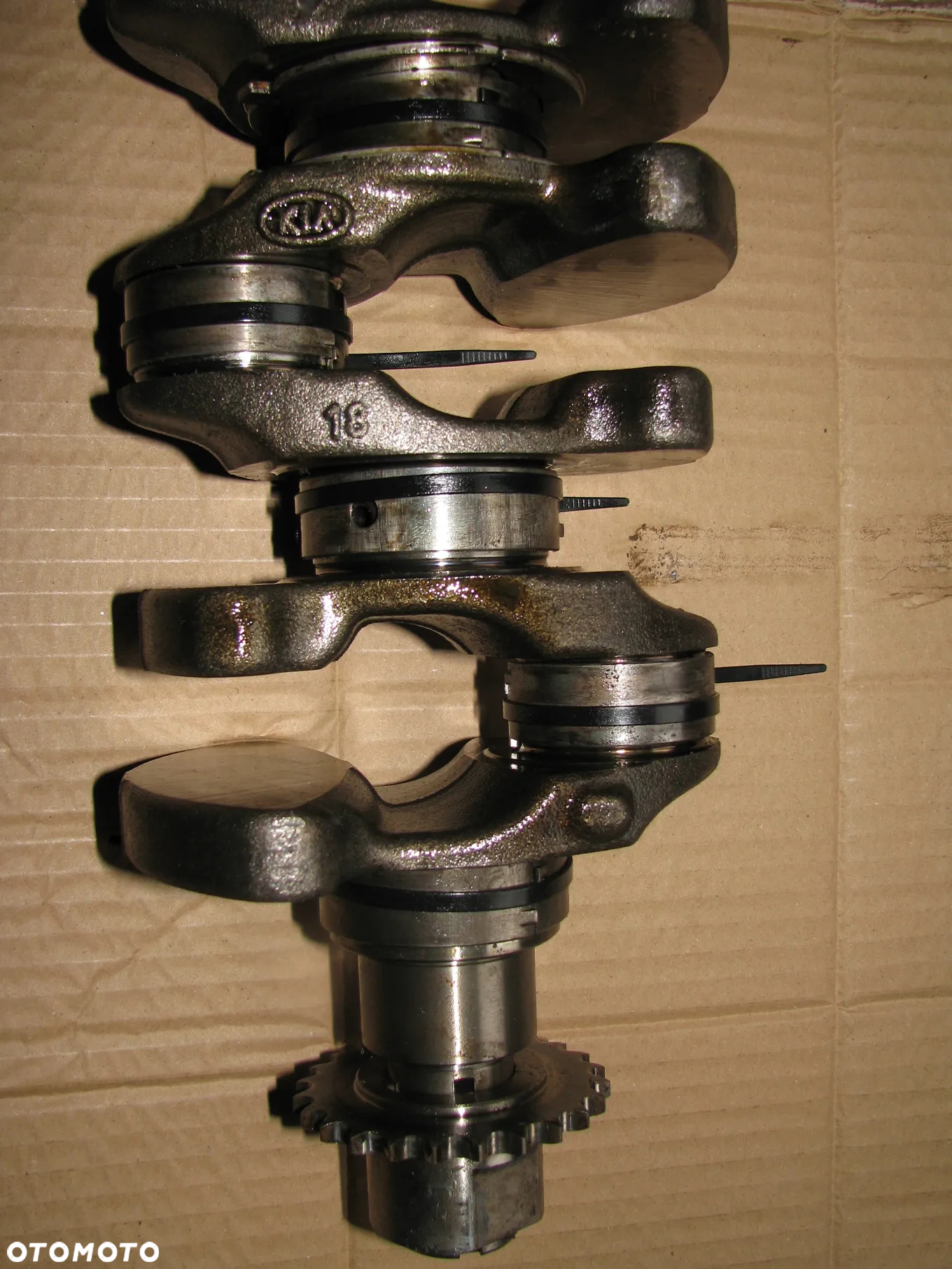 WAŁ KORBOWY PANEWKI HYUNDAI I30 I 07-12 D4FB 1.6 CRDI - 6