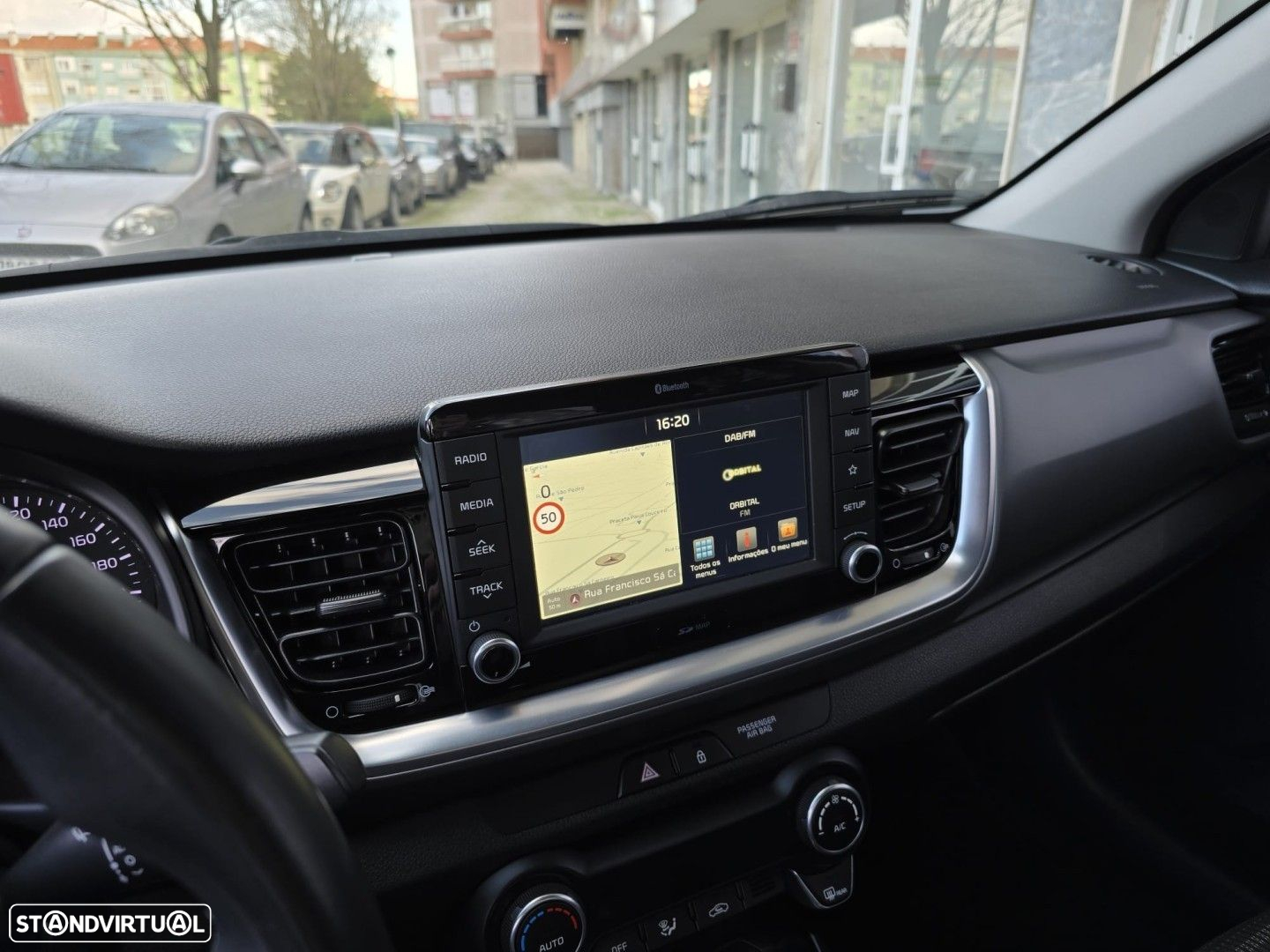 Kia Stonic 1.6 CRDi TX - 20