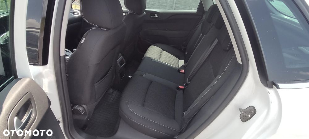 Citroën C4 BlueHDi 120 Stop&Start EAT6 Selection - 29