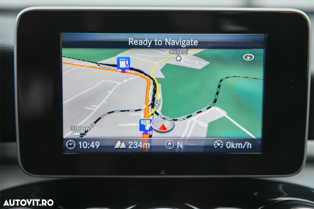 Mercedes-Benz GLC - 12