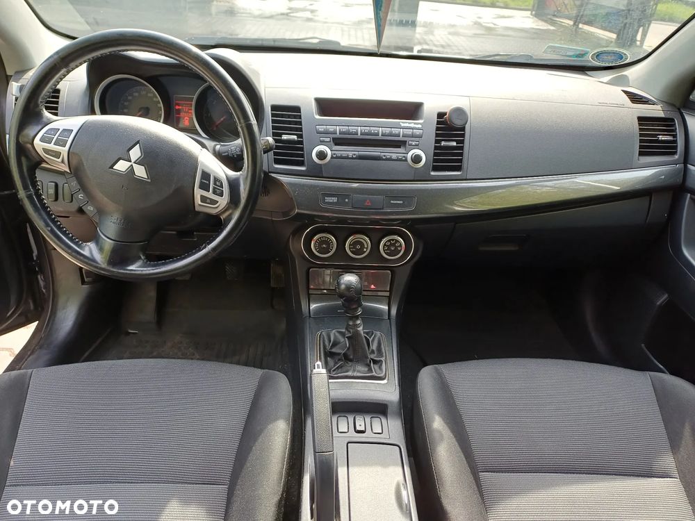 Mitsubishi Lancer 2.0 DID Intense - 10
