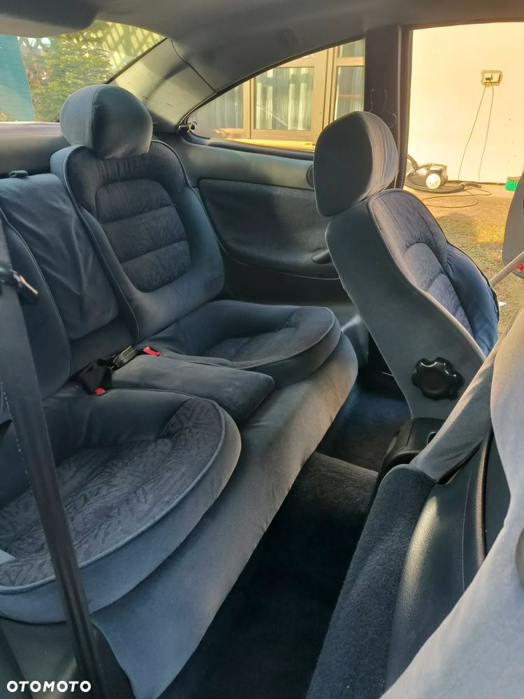 Peugeot 406 - 8