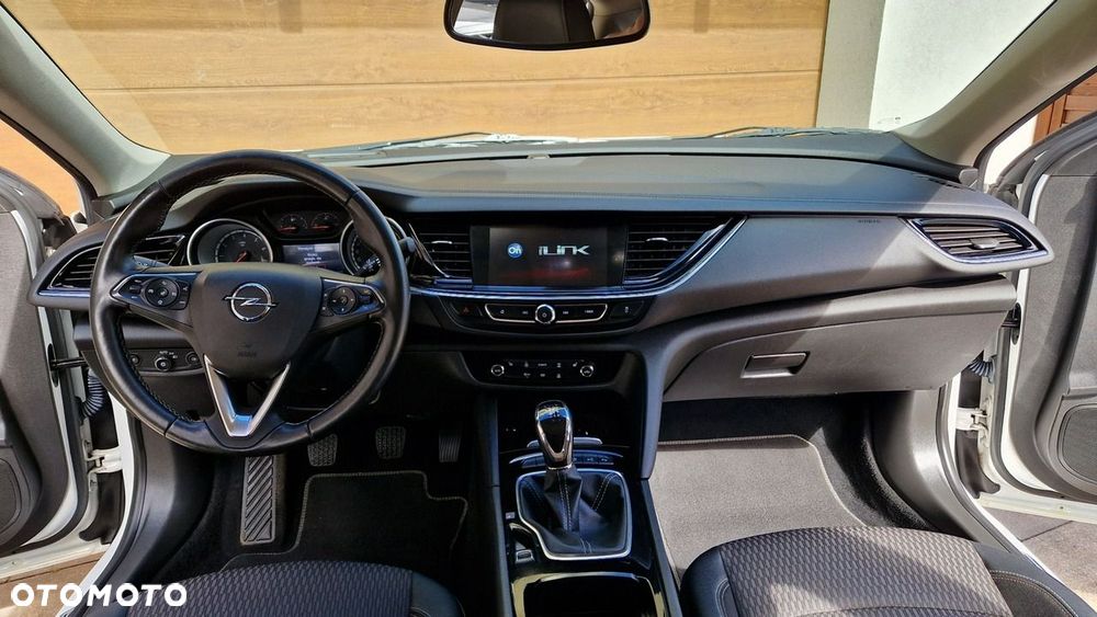 Opel Insignia - 26
