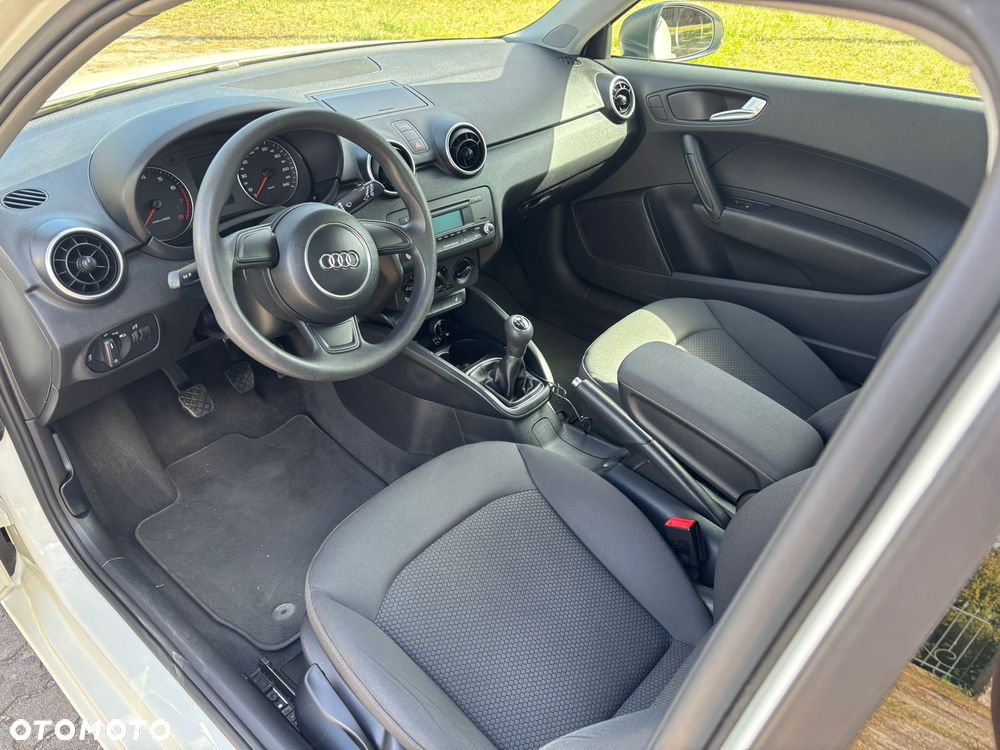 Audi A1 3-drzwiowe 1.2 TFSI admired - 5