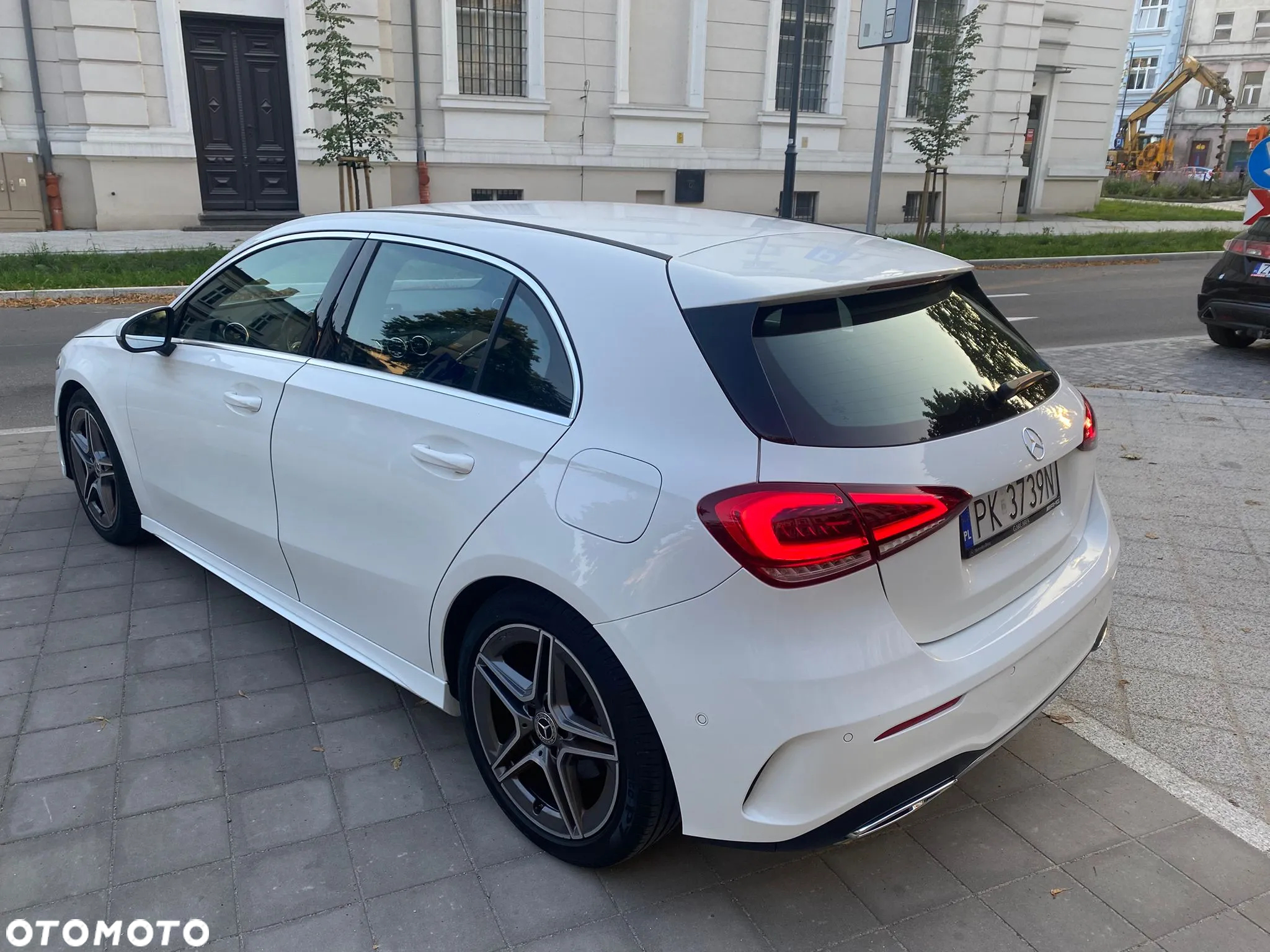Mercedes-Benz Klasa A 200 AMG Line 7G-DCT - 4