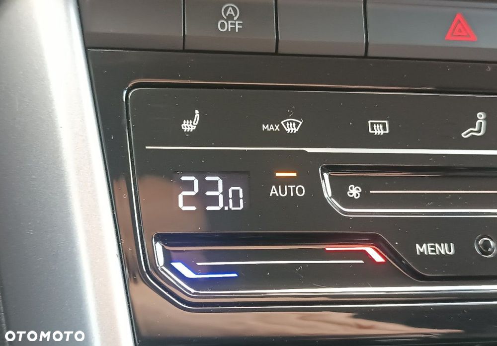 Volkswagen T-Roc - 33