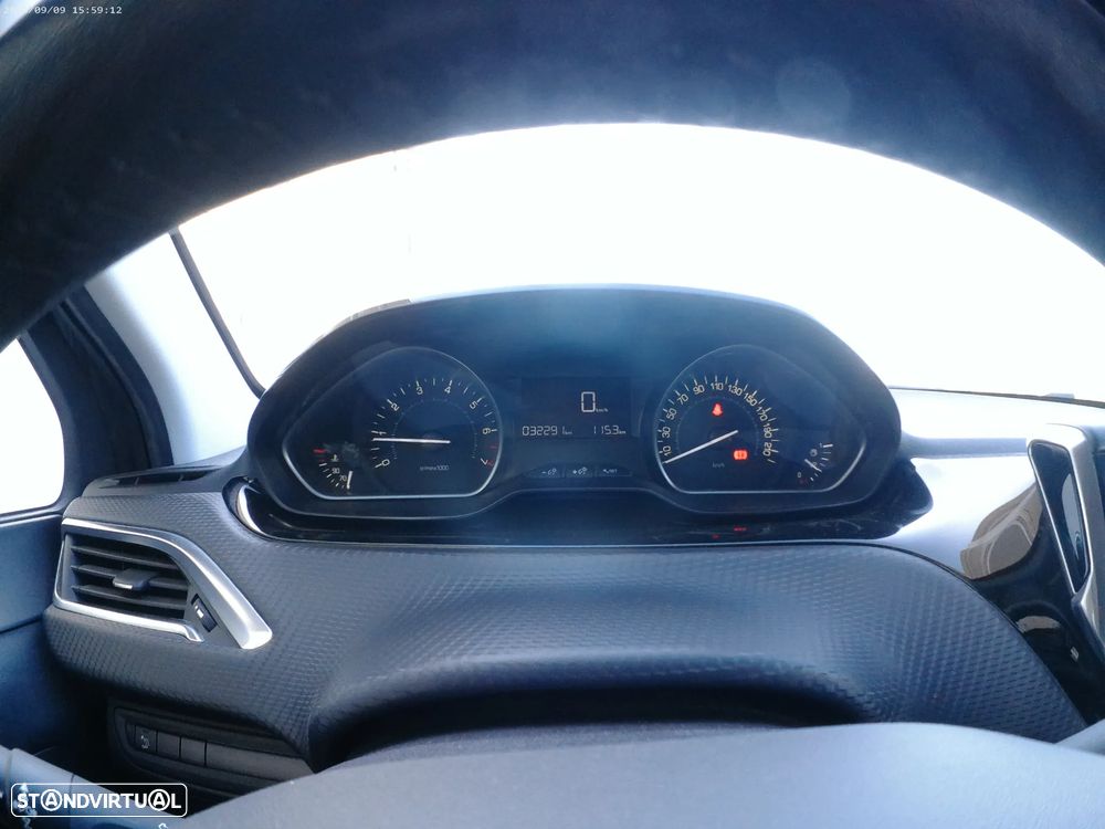 Peugeot 208 1.2 PureTech Style - 13