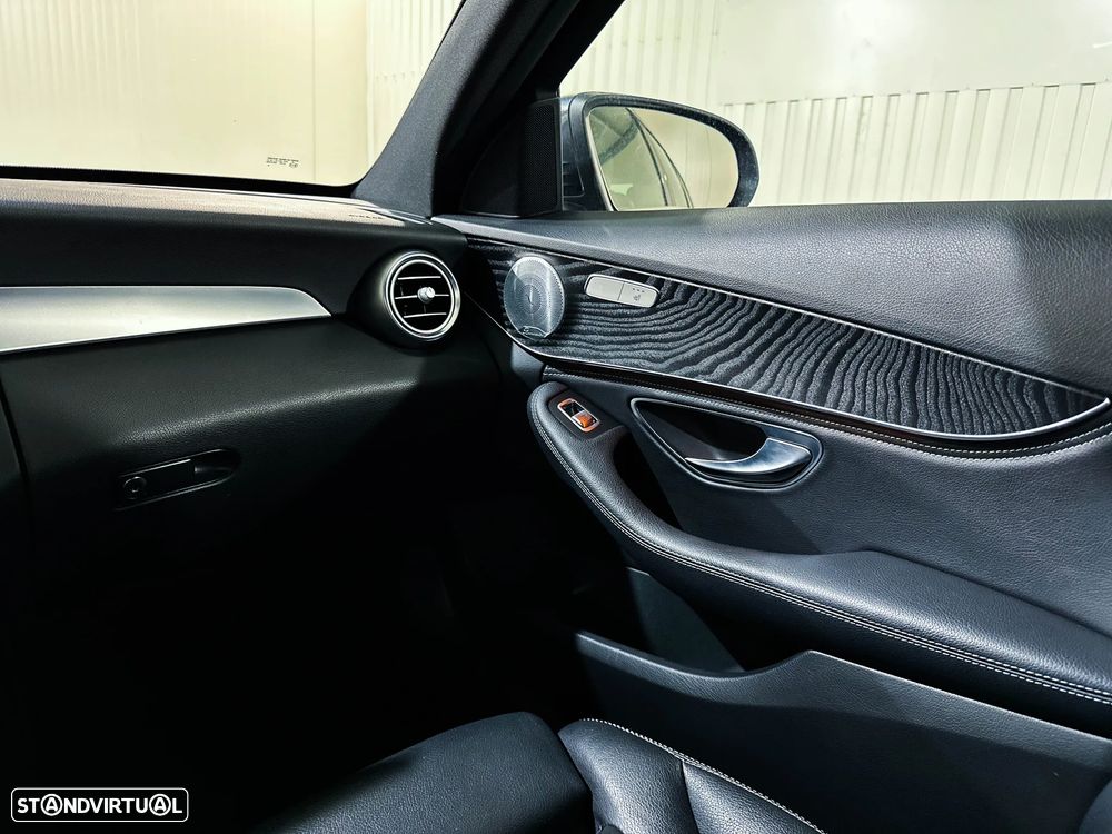 Mercedes-Benz C 350 e T 7G-TRONIC AMG Line - 23