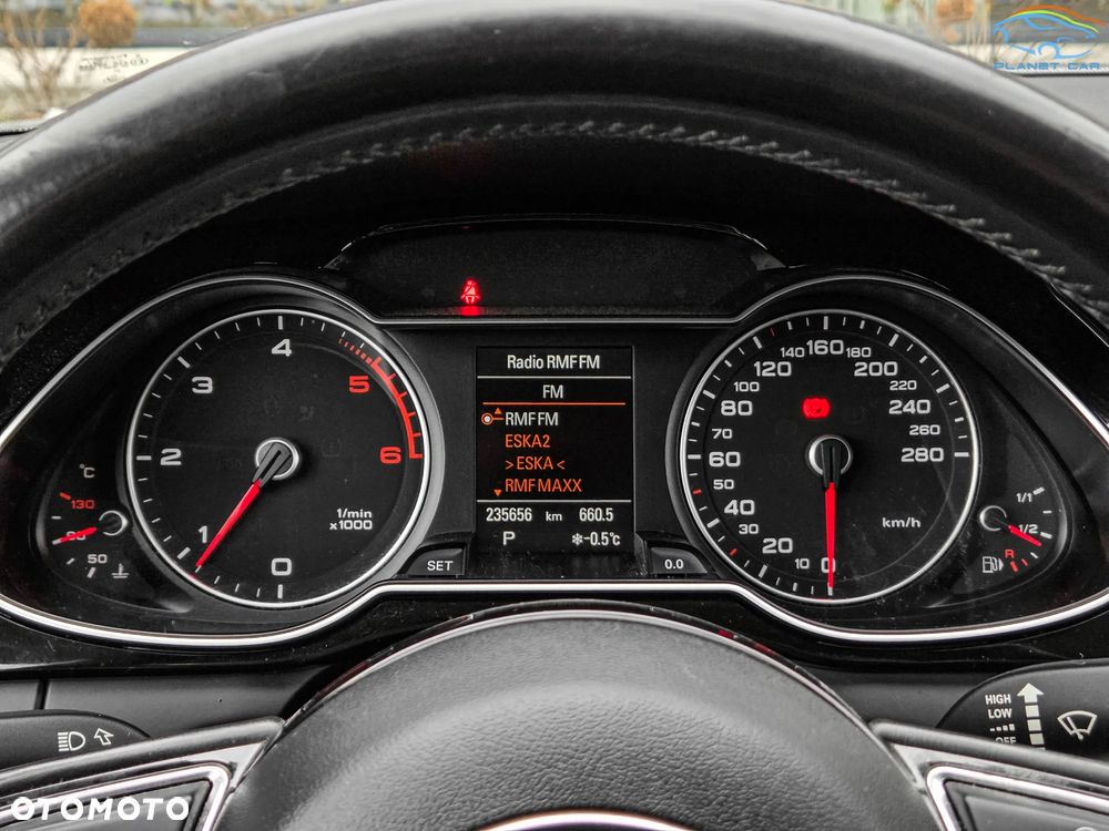 Audi A4 Avant 2.0 TDI DPF clean diesel quattro S tronic S line Sportpaket - 27