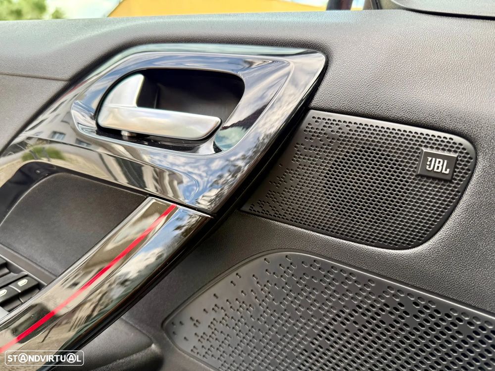 Peugeot 2008 1.2 PureTech GT Line - 32