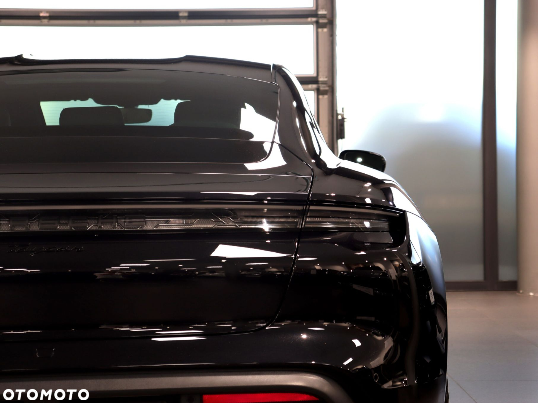 Porsche Taycan - 10