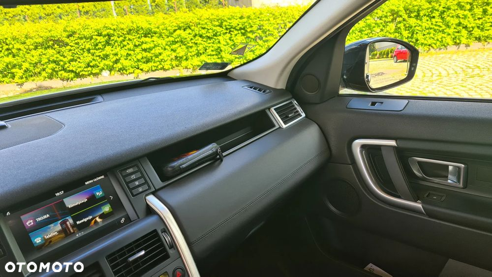 Land Rover Discovery Sport 2.0 Si4 SE - 40