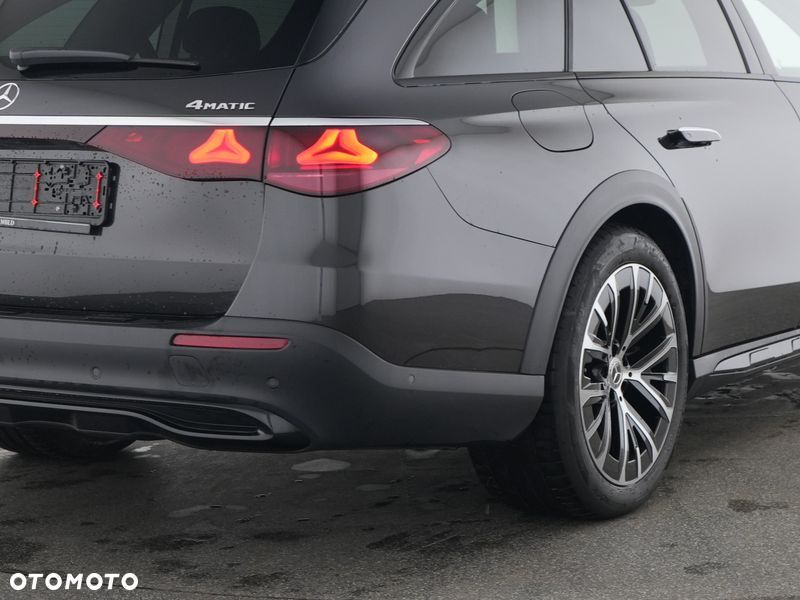 Mercedes-Benz Klasa E 300 de PHEV 4-Matic All-Terrain Avantgarde 9G-Tronic - 6