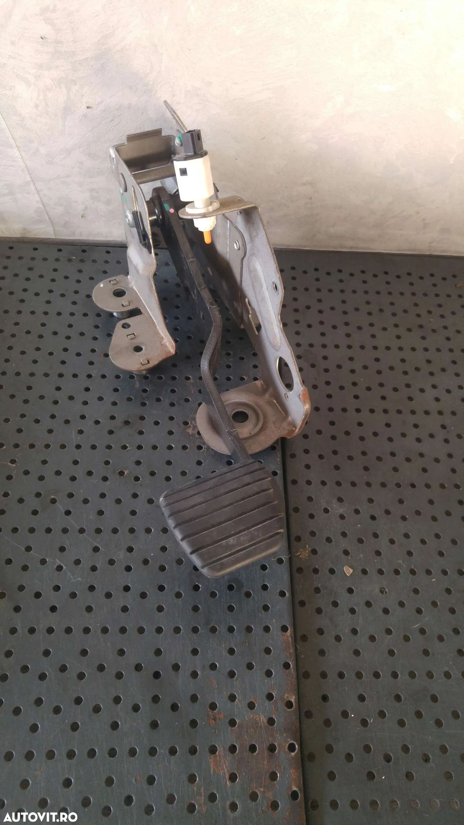 Pedala frana 1.5 dci renault scenic 3 jz0 1 465010016r - 1