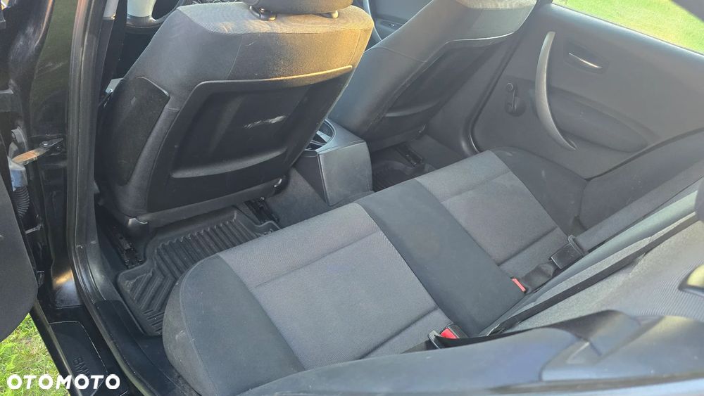 BMW Seria 1 - 15