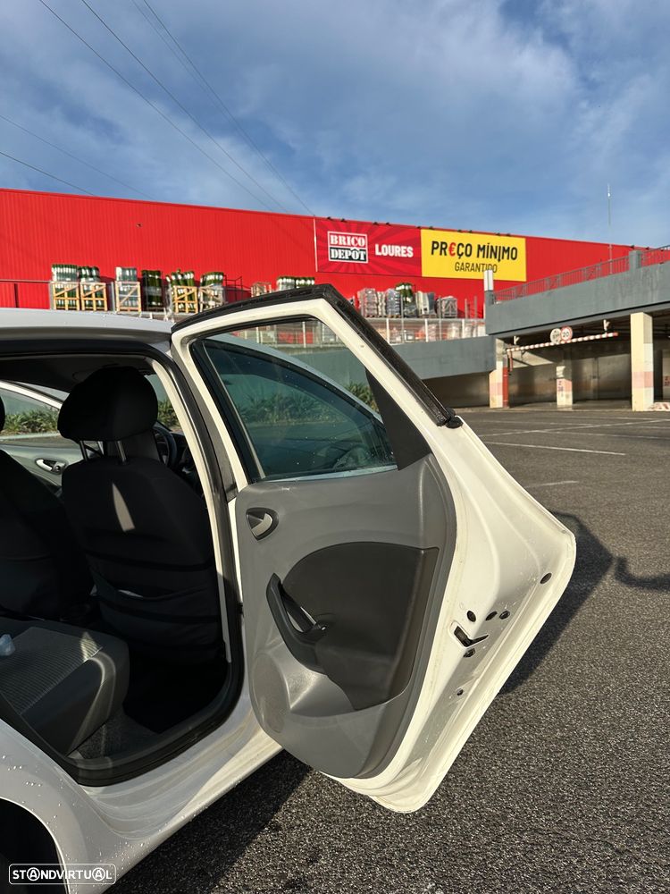 SEAT Ibiza 1.4 TDi Reference - 18