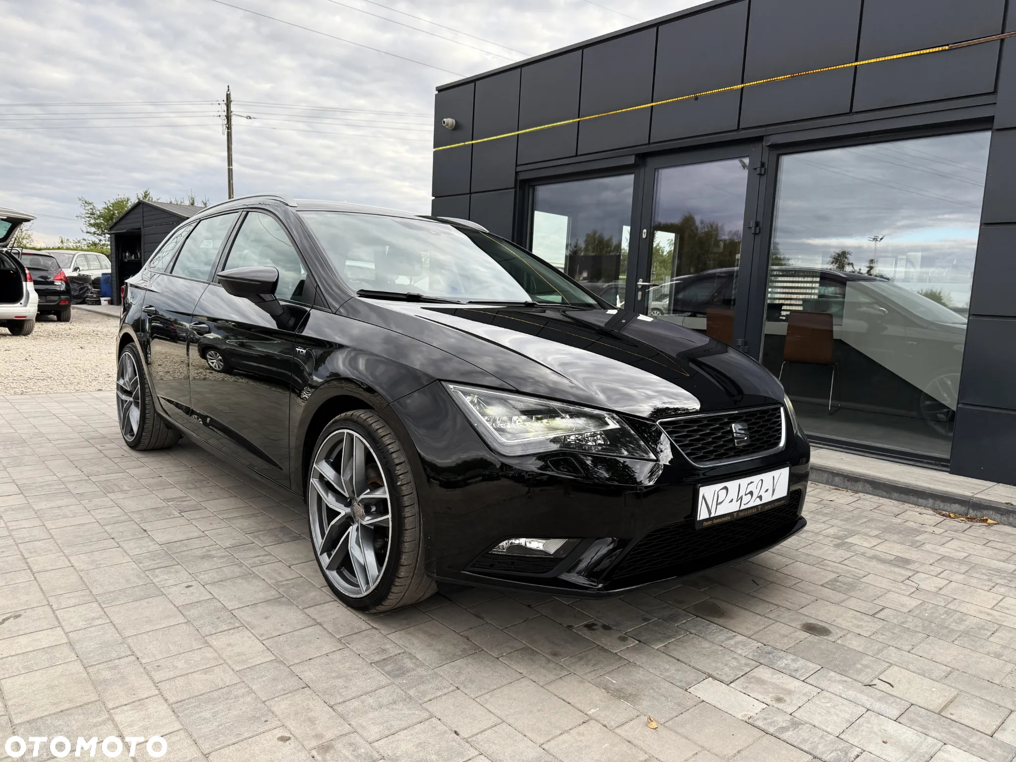 Seat Leon 2.0 TDI FR S&S - 12