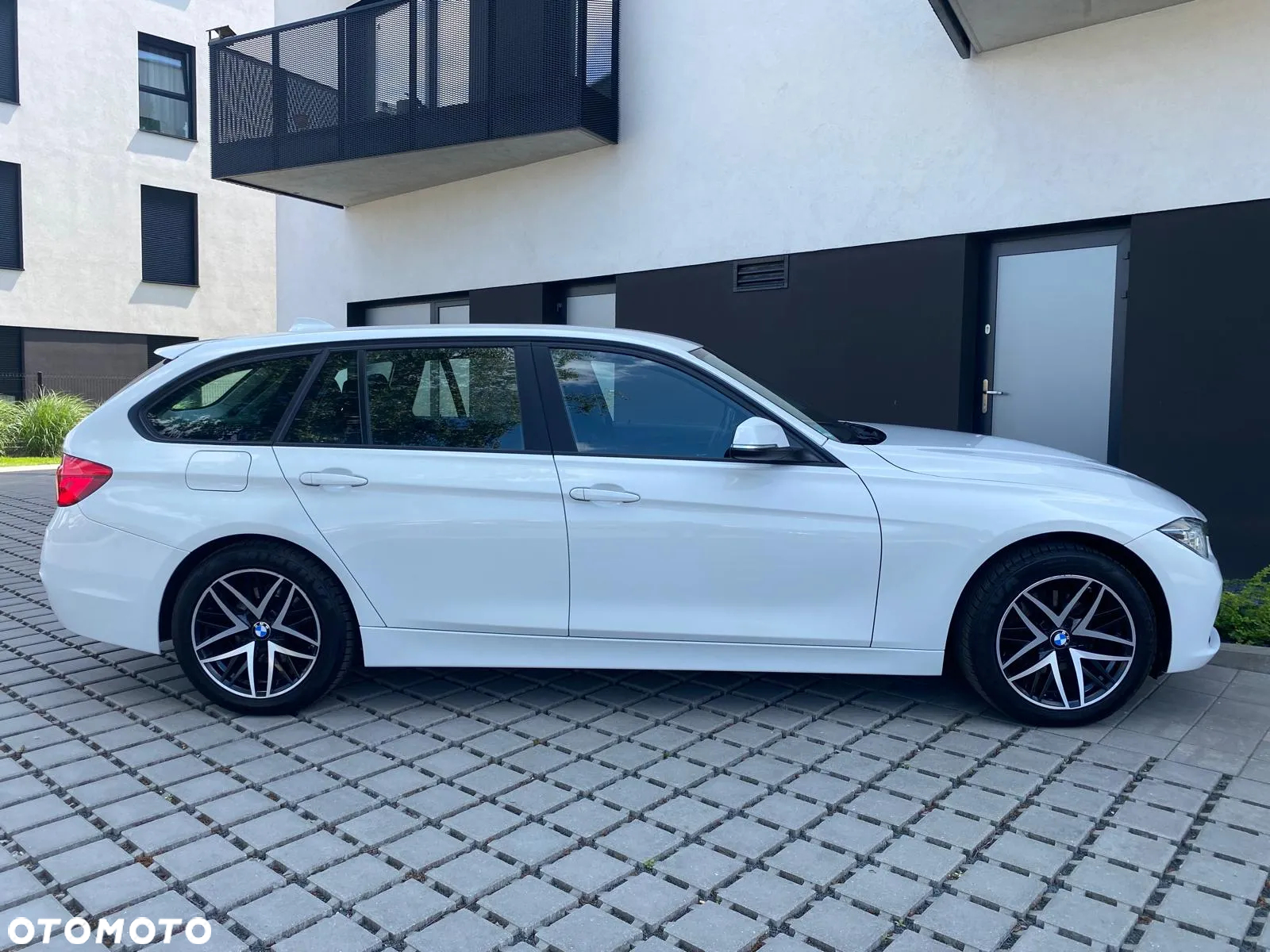 BMW Seria 3 320d Luxury Line - 8