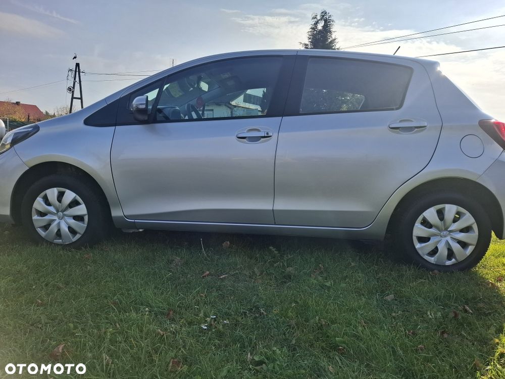 Toyota Yaris - 4
