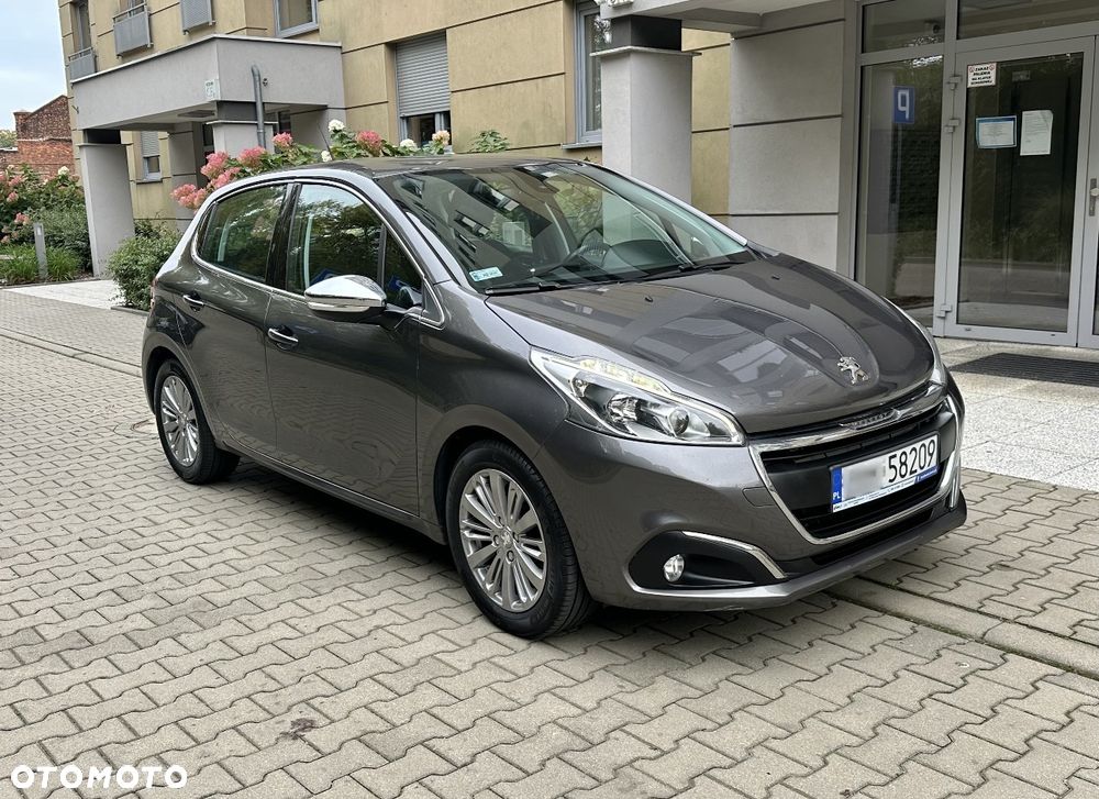 Peugeot 208 - 2