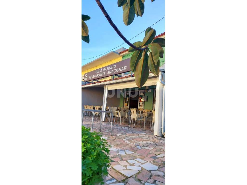 Café/Restaurante com História em Cavadas - Grande imagem: 4/27