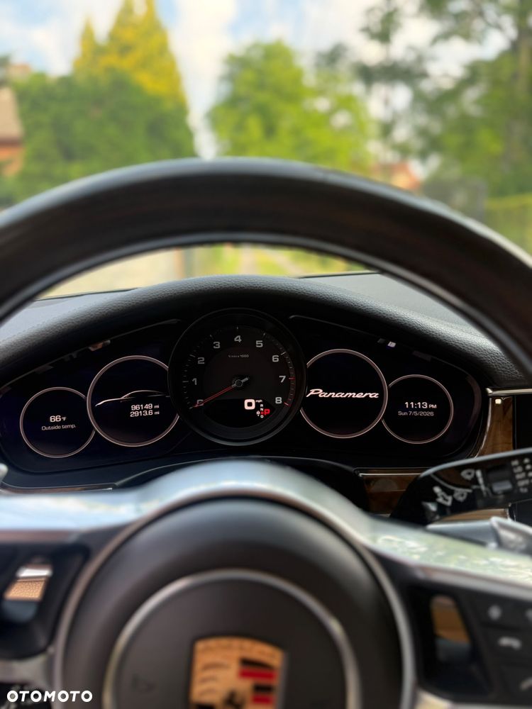 Porsche Panamera - 10