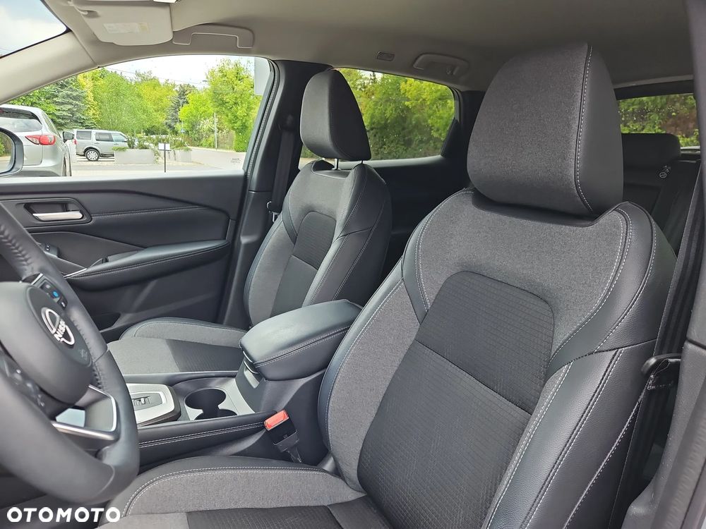 Nissan Qashqai 1.3 DIG-T MHEV N-Connecta Xtronic - 12
