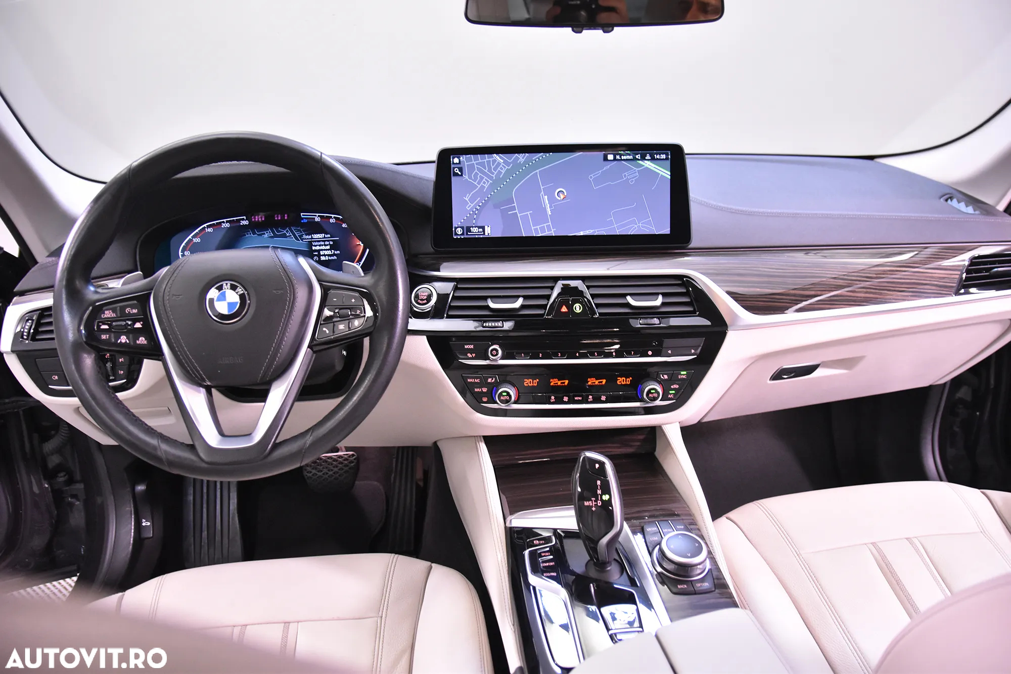 BMW Seria 5 520d xDrive Aut. Luxury Line - 9