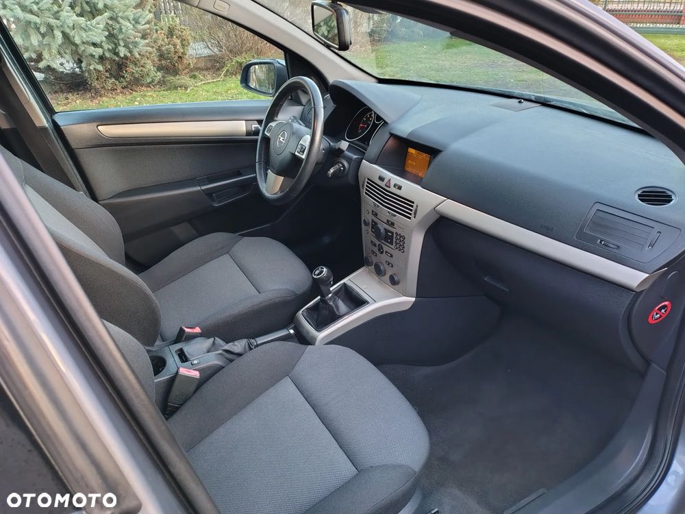 Opel Astra 1.6 Easytronic NAVI - 10