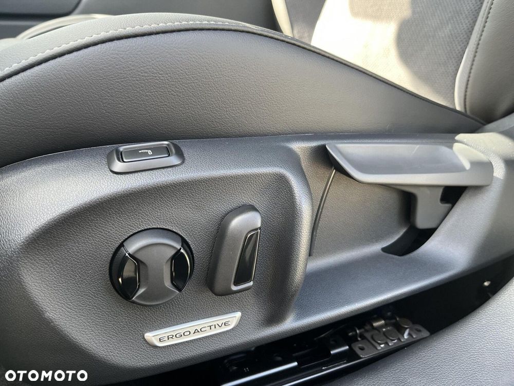 Volkswagen Passat - 18